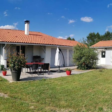 ルゴス Les Rouges Gorges Bed & Breakfast エクステリア 写真