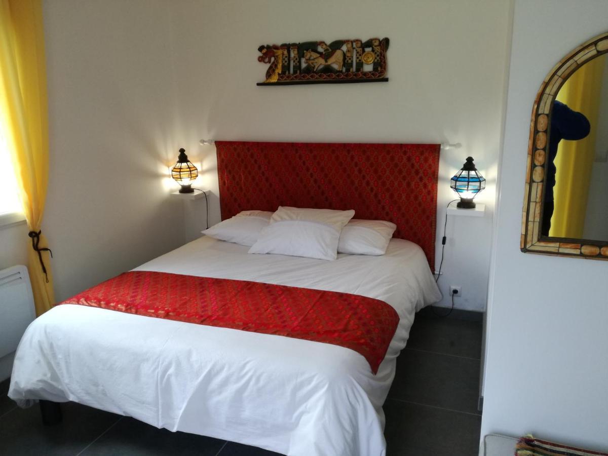 ルゴス Les Rouges Gorges Bed & Breakfast エクステリア 写真