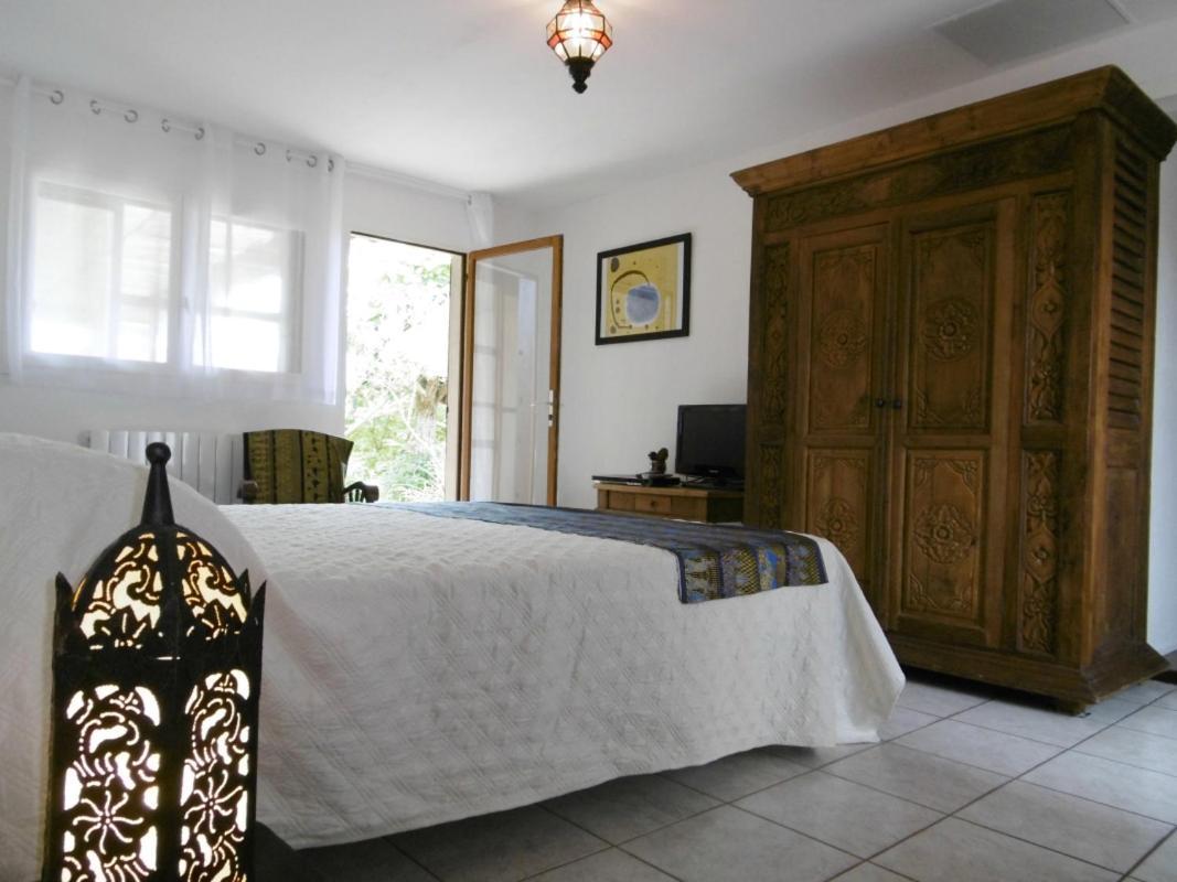 ルゴス Les Rouges Gorges Bed & Breakfast エクステリア 写真