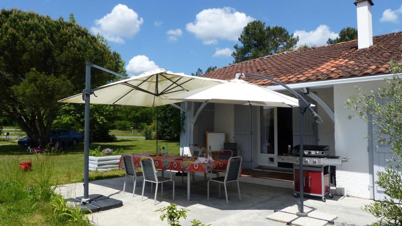ルゴス Les Rouges Gorges Bed & Breakfast エクステリア 写真