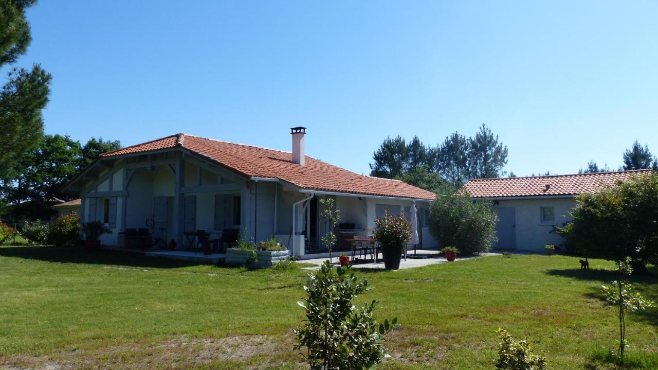 ルゴス Les Rouges Gorges Bed & Breakfast エクステリア 写真
