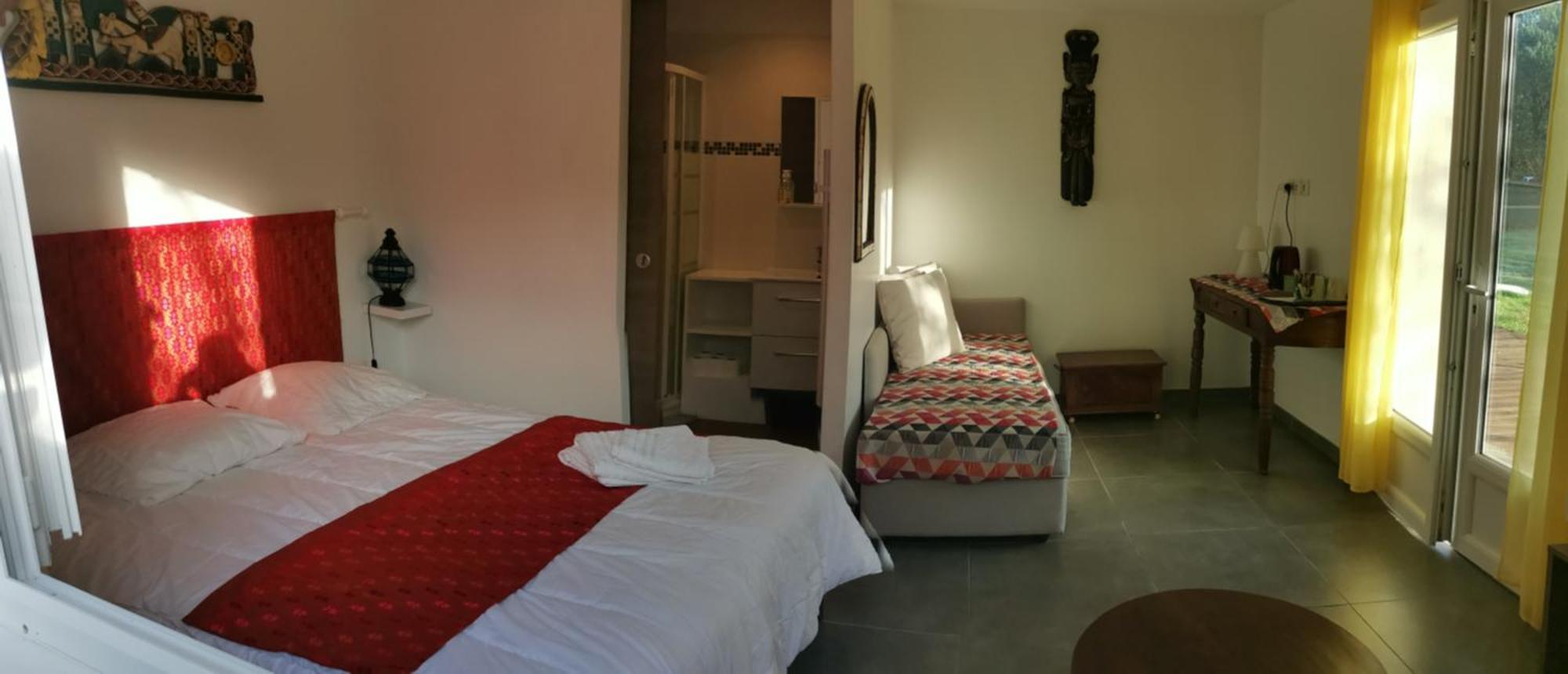 ルゴス Les Rouges Gorges Bed & Breakfast エクステリア 写真